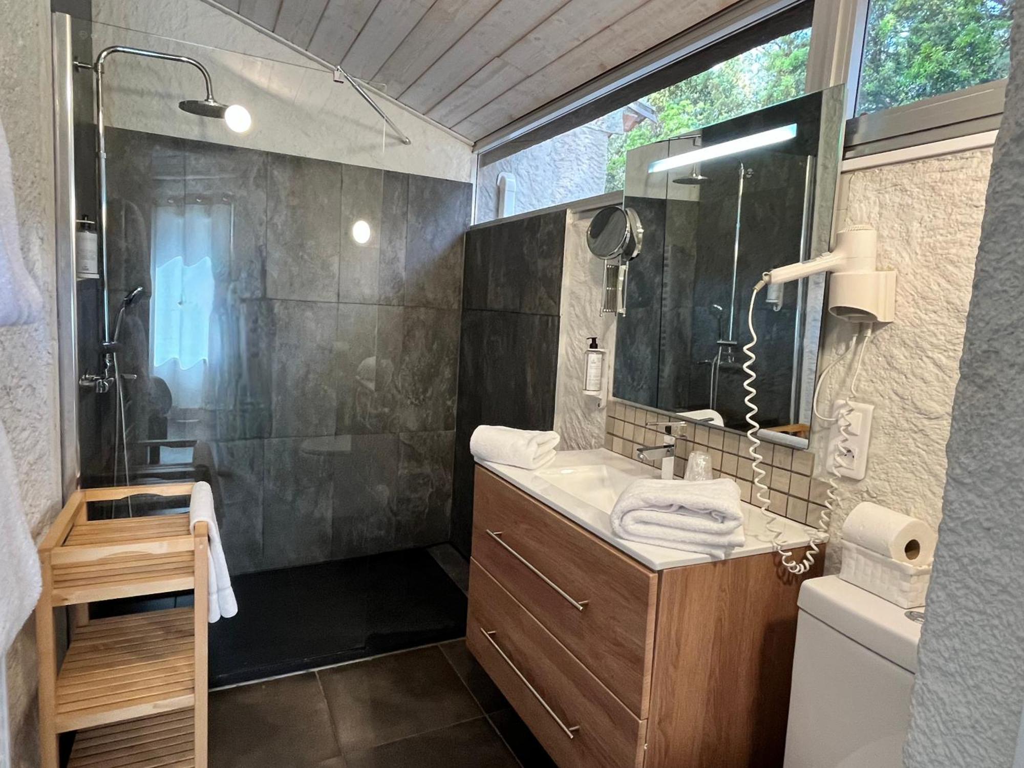 Auberge Val Moureze Hotel & Spa מראה חיצוני תמונה